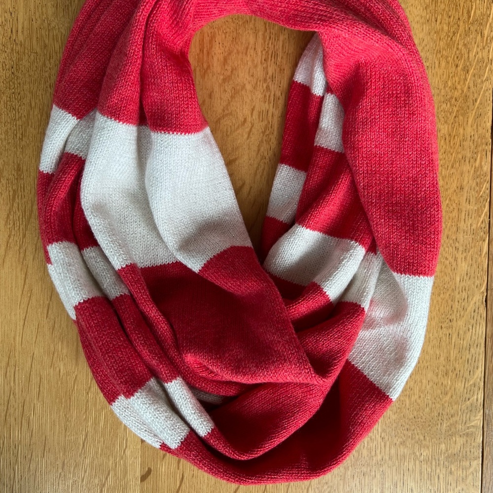 Infinity scarf | white and pink varied stripes with silver